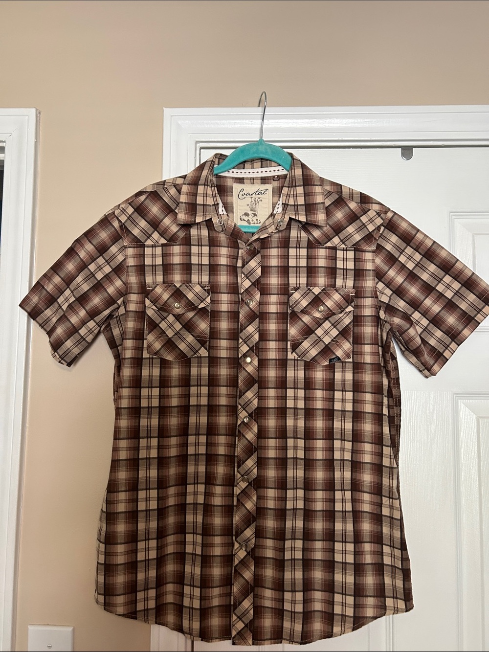 Coastal Men’s Brown Plaid Short-Sleeve Button-Down Shirt